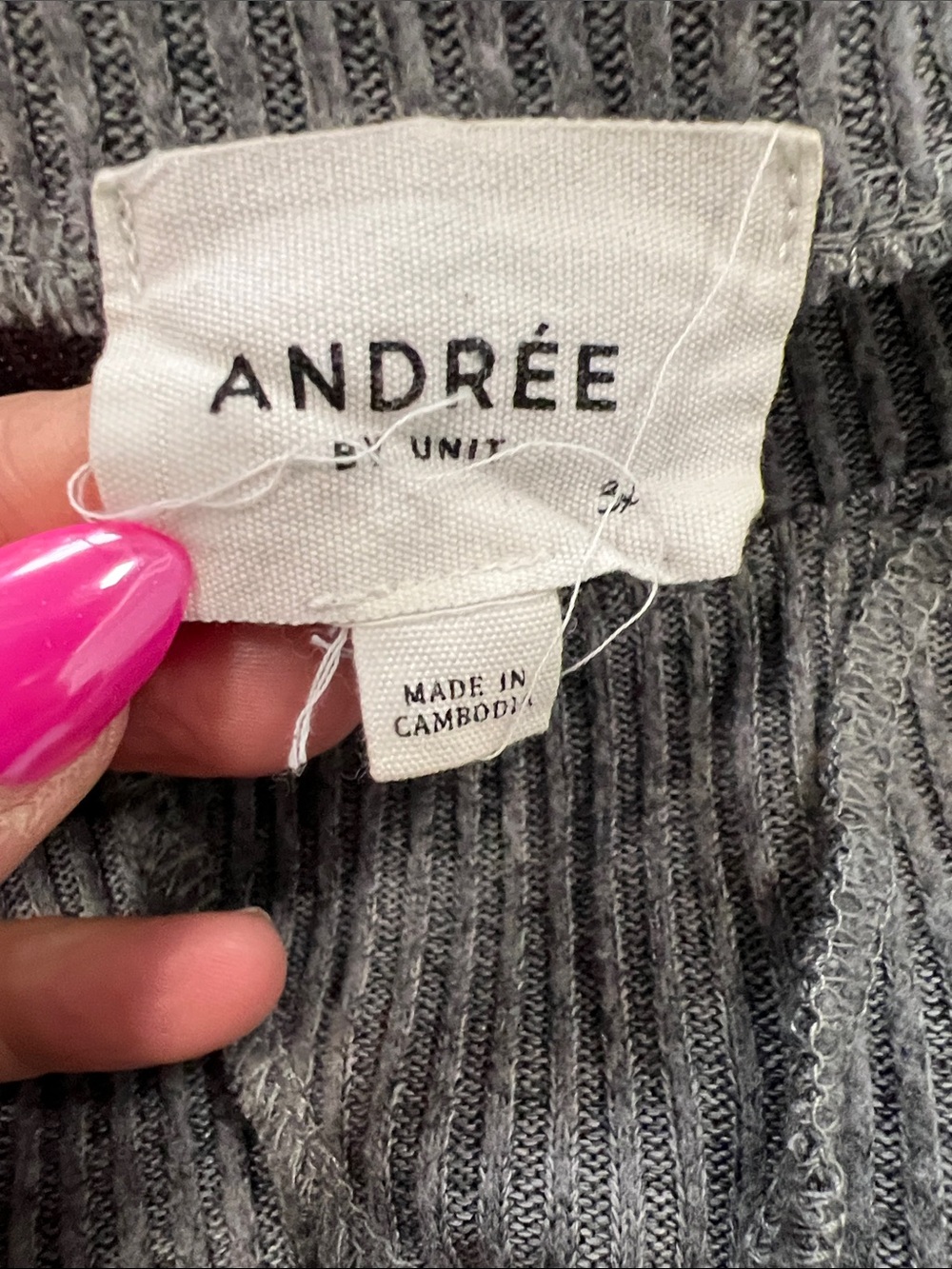 Relaxed Ribbed Long-Sleeve Crewneck Shirt - Gray - Picture 6 of 7